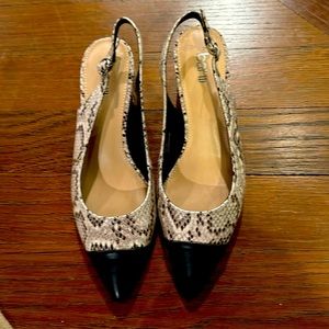 Bar III snakeskin and black sling back shoe size 7.5. Never worn